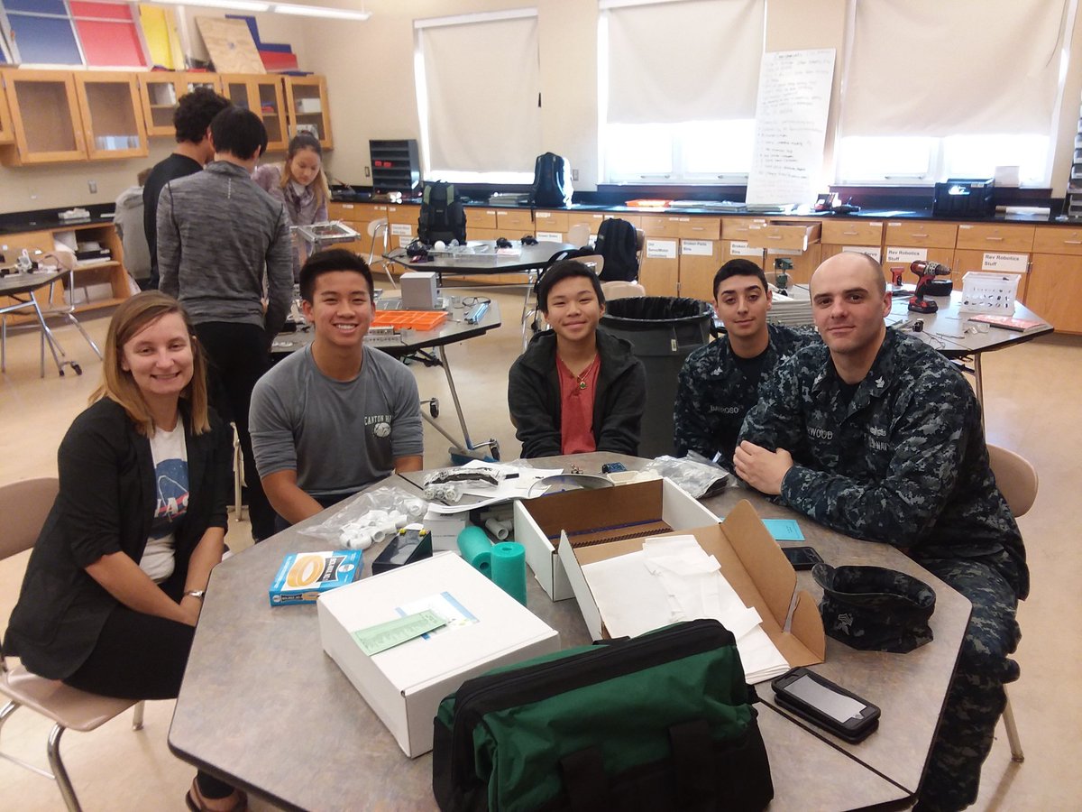 CantonRobodogs's tweet photo. Sea Perch Underwater robotics team at CHS started! Looking for a name - Canton Seapups! Underdogs? Send us your suggestions! #SeaPerch https://t.co/LRLHw0UENf