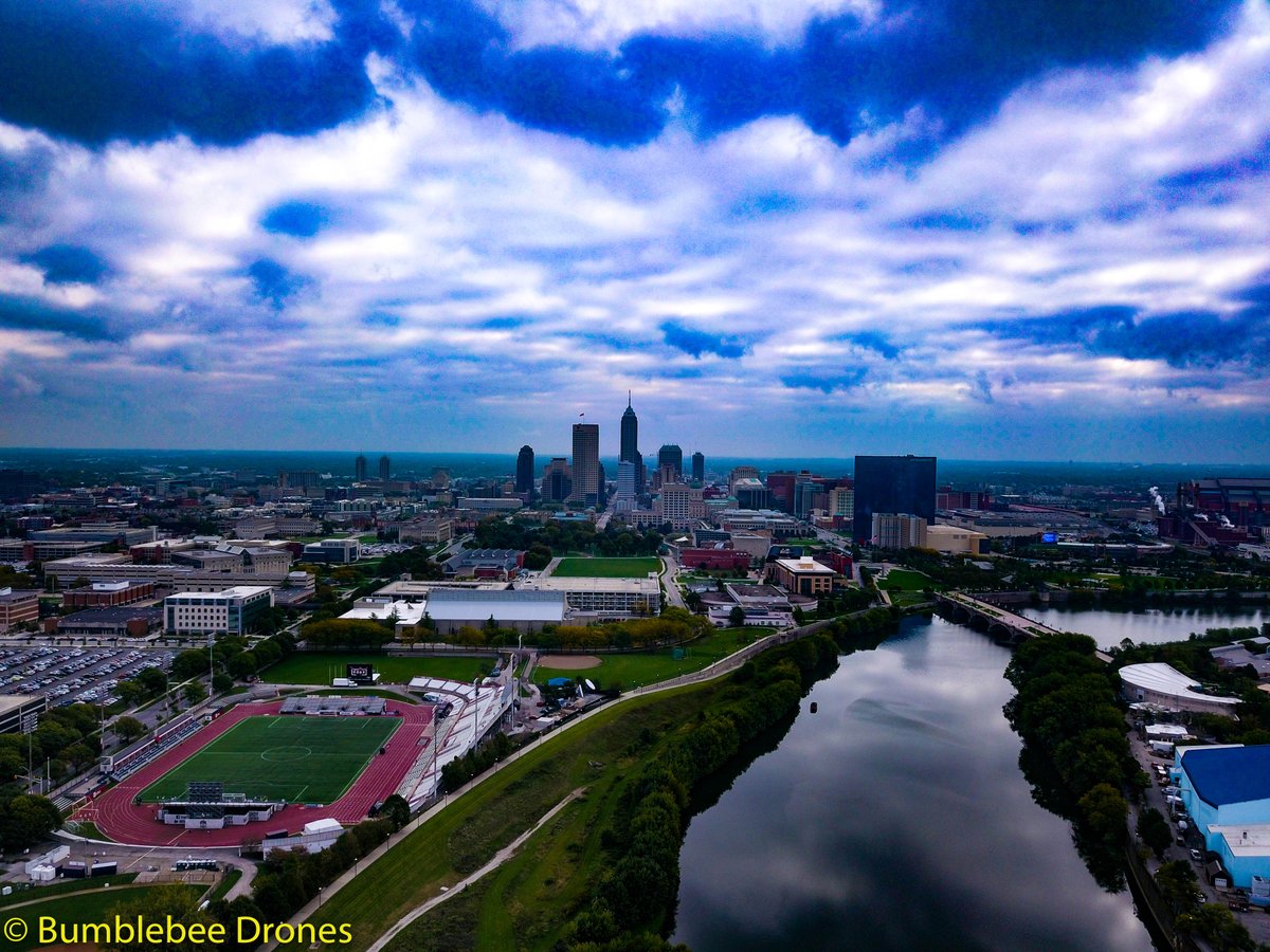bumblebeedrone1's tweet photo. Great view of downtown Indianapolis and IUPUI! #bumblebeedrones https://t.co/g1xgZSHavQ