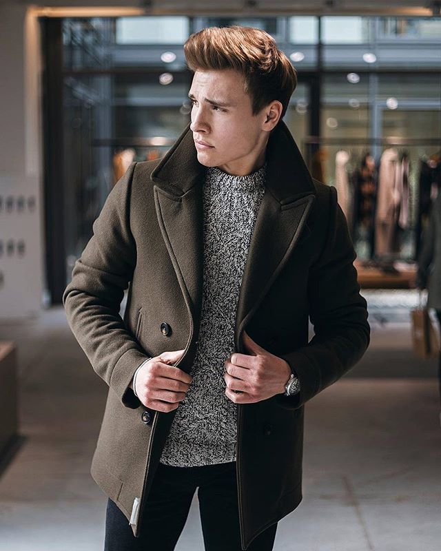 the_lost_gent's tweet image. This is how to stay warm and stylish this season.
#style #menswear 
📷Insta@fabianlueck1
