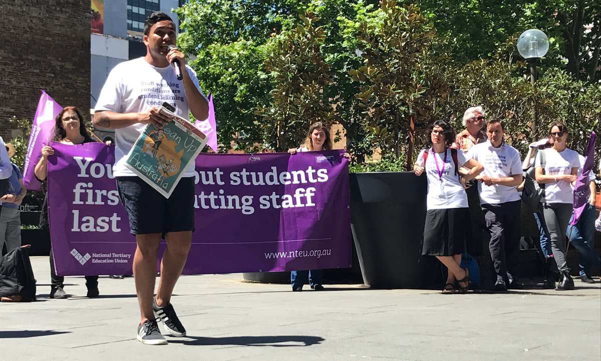 fleafeet's tweet photo. 77% of teaching staff at UTS are on contracts. Am proud to stand with those on strike who deserve job security. #UTSstrikes #changetherules https://t.co/xdpI6EpQYc
