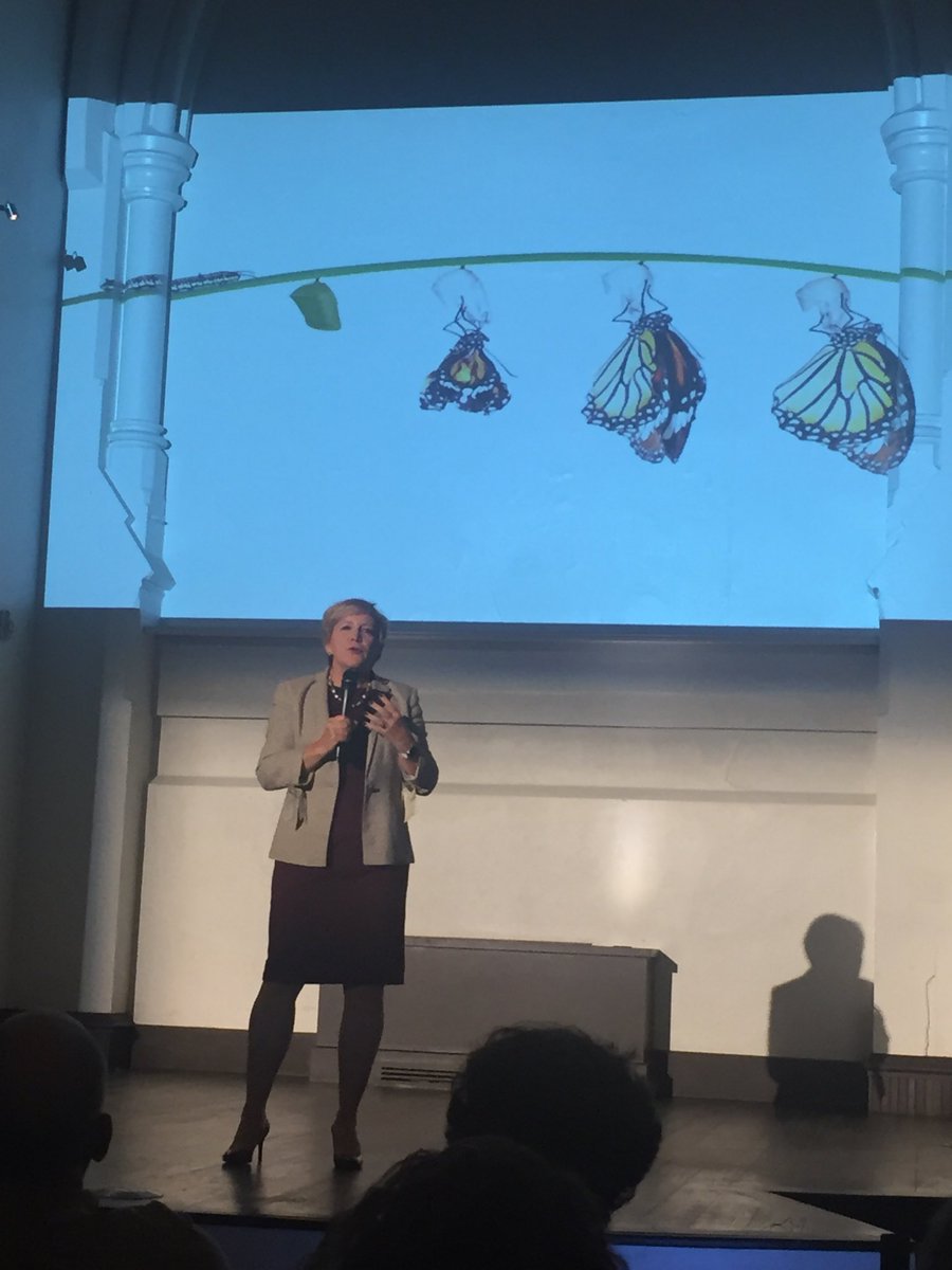 ThePeopleFox's tweet photo. @mary_dreams talking change at #DisruptHRCincy. Let your WHY drive your passion. https://t.co/dxzZTHGHDF