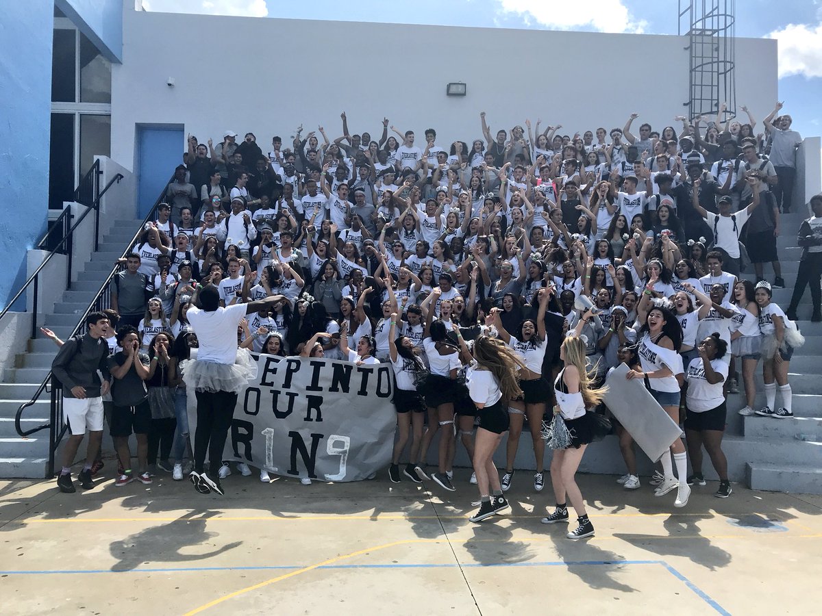 2019SAHS's tweet photo. EVERLAST1N9 #juniors https://t.co/e1ZmSLgCsw