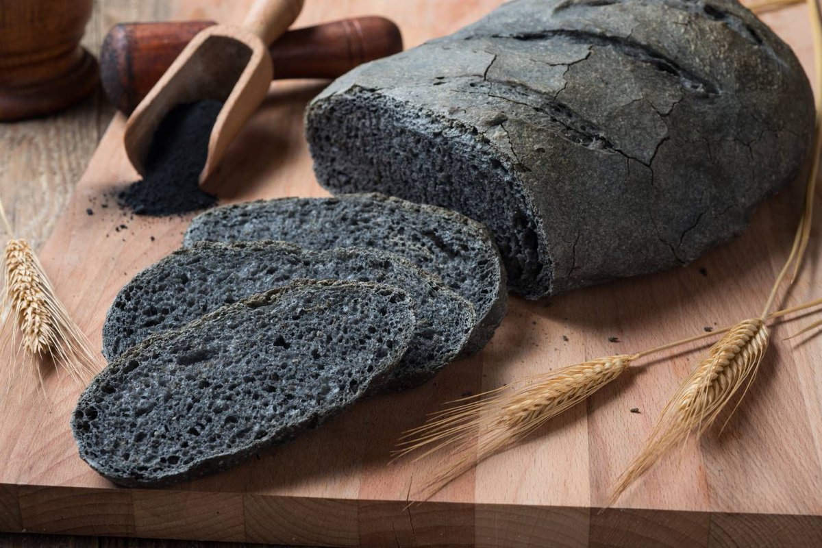 DesireeRD's tweet photo. I dissect the season's biggest #plantbased food trends via @georgiastraight @lucylau https://t.co/MmBBbOsUbu https://t.co/8DLQyTM8wa