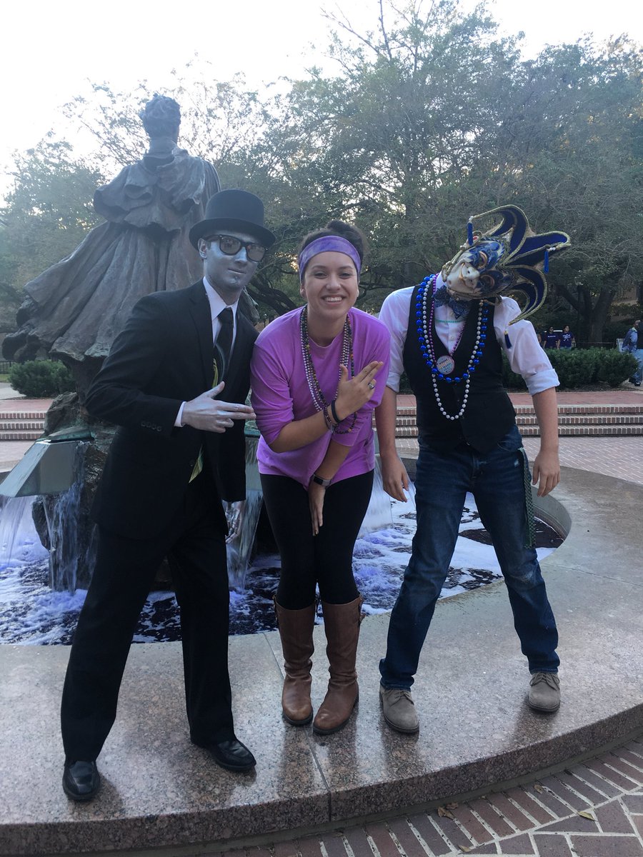 SFAGenesis's tweet photo. Mardi Gras carnival was fun! 🎭Don’t forget to Vote for Diana Vega @DVegaOmega tomorrow from 11-2! #SFAHOCO17 #HOCO17_Genesis https://t.co/RtEgcKHVRL