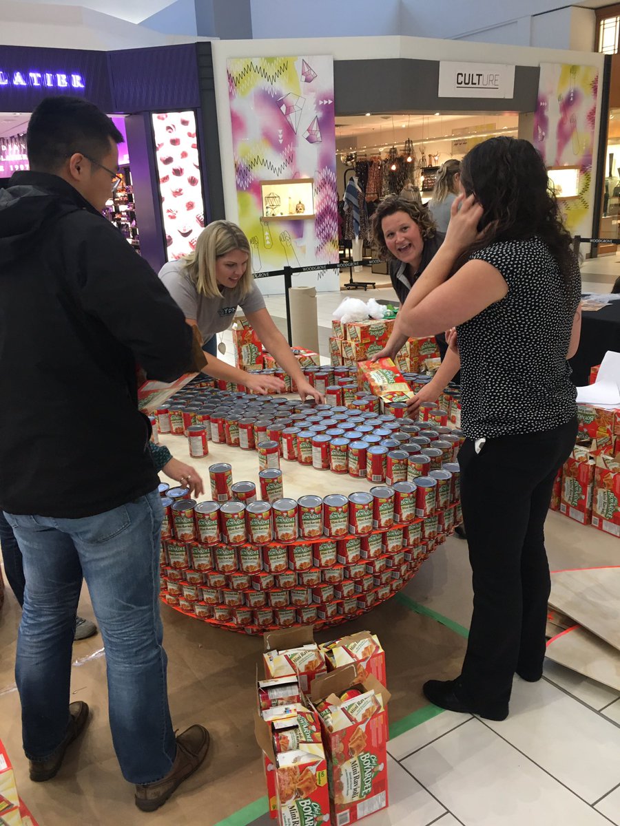 MarkGChilds's tweet photo. Many helping hands from the #Nanaimo community making great progress for #NanCan2017 #Canstruction @nanaimofoodbank @RJC_Engineers https://t.co/fJsYRjTXEU