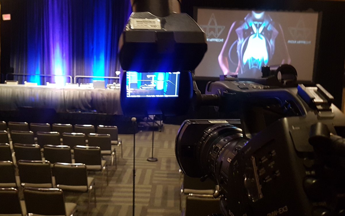 AnoukWipprecht's tweet photo. Getting ready for tomorrow! Talk at @samsung_dev Conference 2PM room 2010 and feature in the keynote intro that kicks off the day ♡ #SDC2017 https://t.co/YVDlLUj6Rh