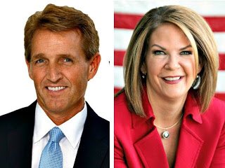 JohnnyPhilosoph's tweet photo. @JeffFlake Is Out. @kelliwardaz Is In. 

https://t.co/88zTetJrh8

#MAGA #BuildTheWall https://t.co/vtGDbQqVc5