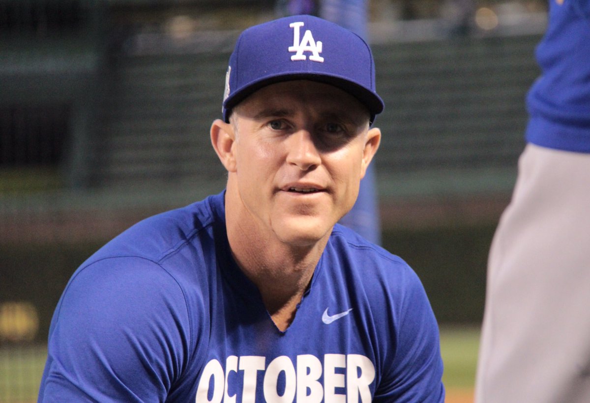 Dodgers's tweet photo. Staring contest, go! ๐ #ThisTeam https://t.co/cpsQy57JTp