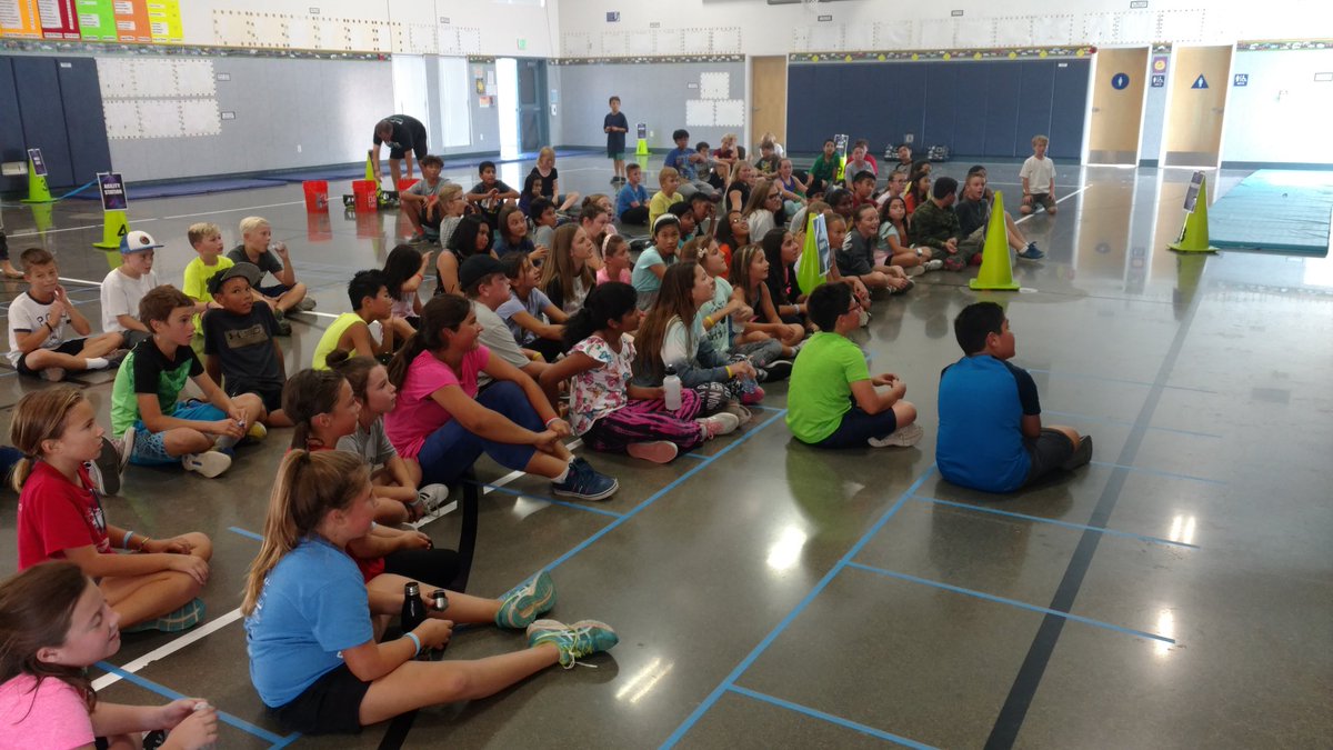 Reidt_on's tweet photo. Our final Sami Circuit workout! Kids enjoyed exercising and helping clean up! 43/180 #SamiCircuit #WorkoutWednesday #RCSDChampions https://t.co/4ITB6AeSJB