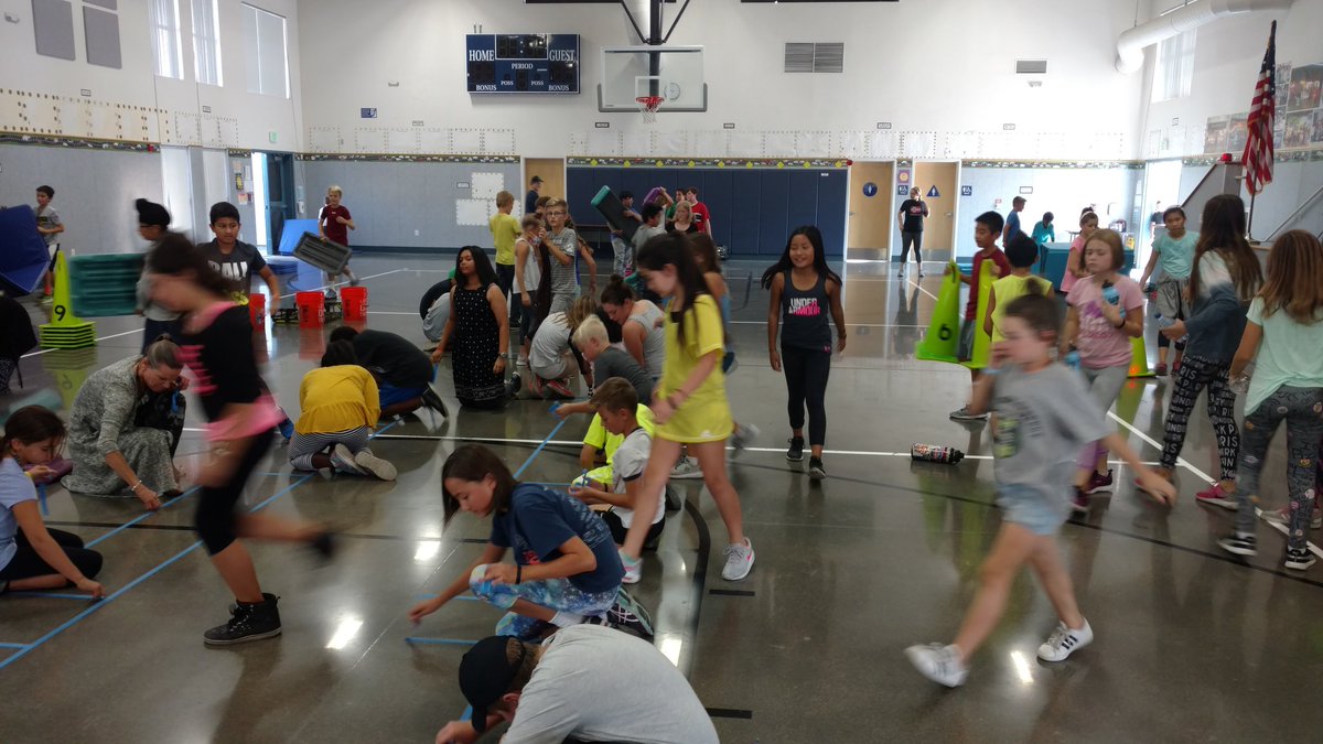 Reidt_on's tweet photo. Our final Sami Circuit workout! Kids enjoyed exercising and helping clean up! 43/180 #SamiCircuit #WorkoutWednesday #RCSDChampions https://t.co/4ITB6AeSJB