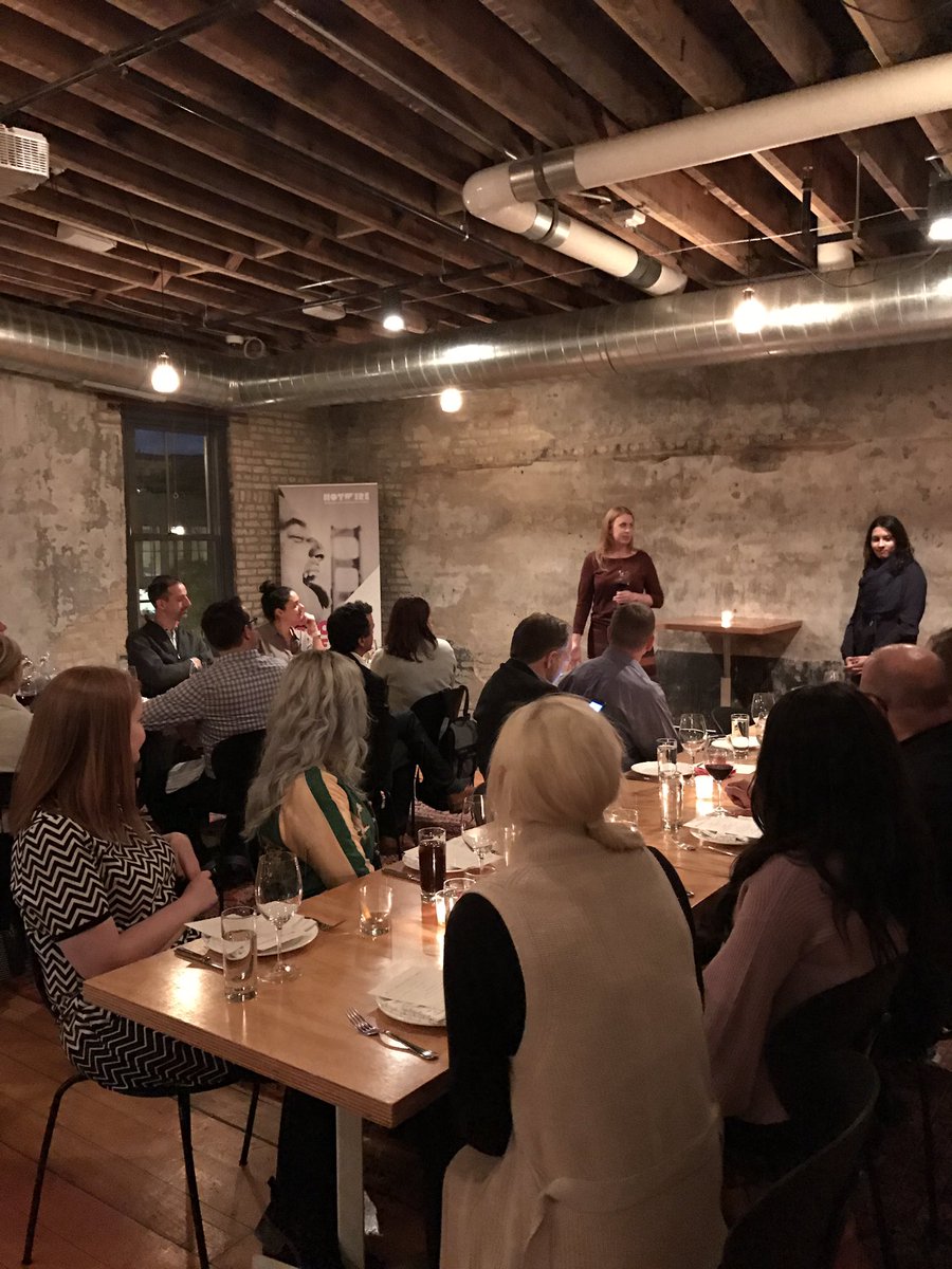 hotwireglobal's tweet photo. Full house at the Minneapolis event tonight @hellosahana @VibinOnVino discussing the challenges facing brands today #HWInfluence https://t.co/nFuCQKuhs3
