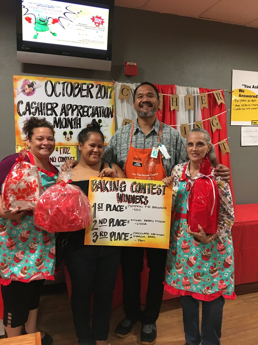 KeoniQ's tweet photo. Congrats to Uli and Pam for finishing top 3 for CAM bake off! Delish!!!!! #1702deuceswild https://t.co/8tidtP2RmR
