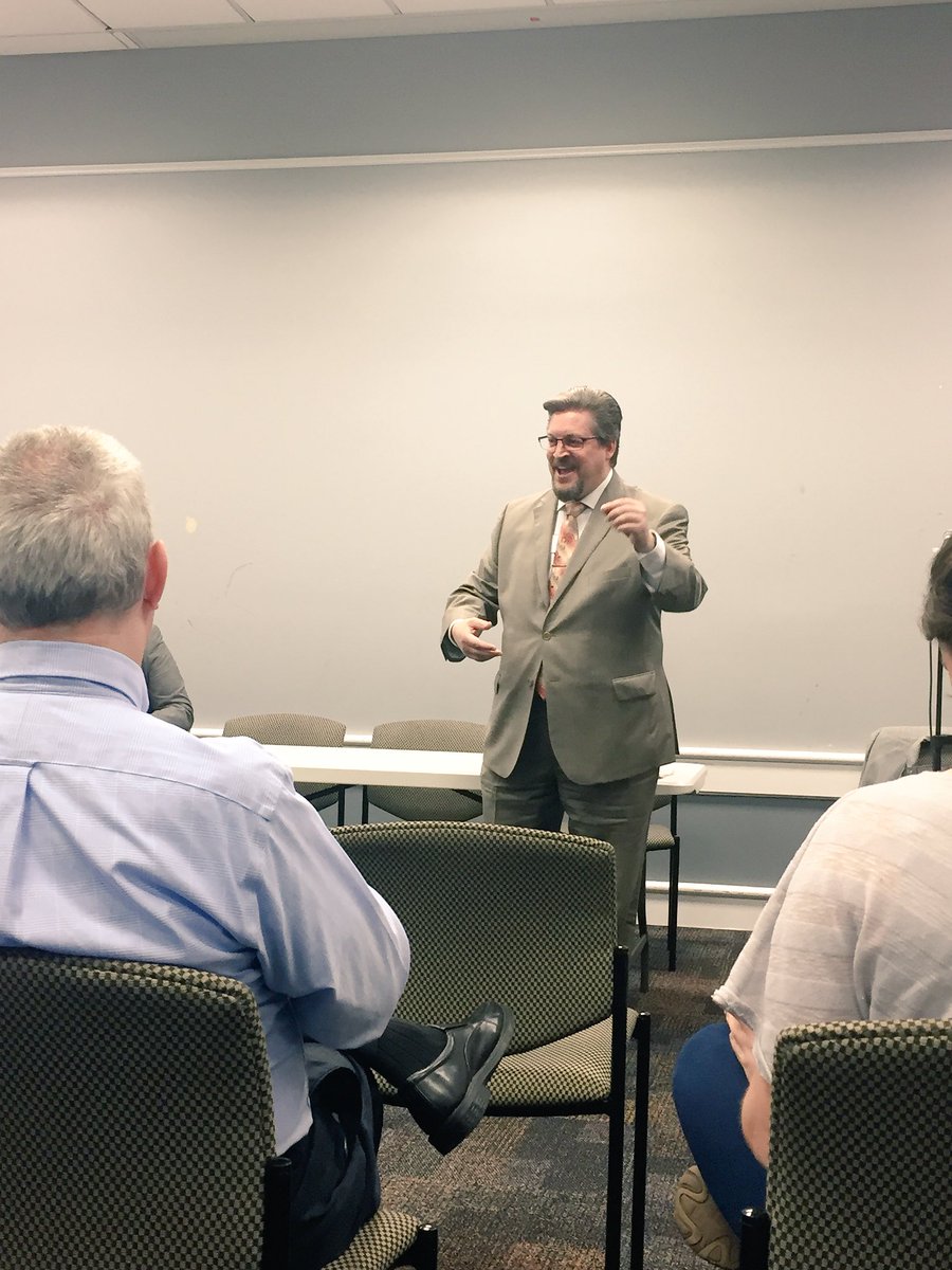 jeriberi617's tweet photo. Made it to my first candidate forum tonight! Thanks to the Chesapeake Bay Group Sierra Club for hosting an informative and interactive event https://t.co/hQLNR0vrr8