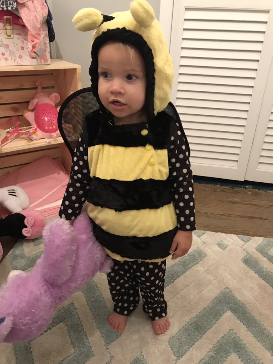 DiscoverADesign's tweet photo. Trick or Treat ! Mommy is live ! https://t.co/LXQd7kK657
