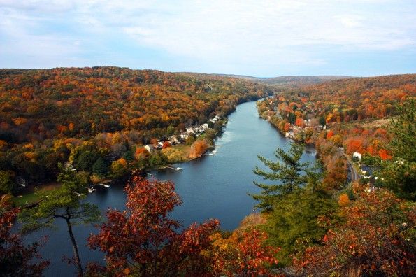 DaddyTimeCT's tweet photo. 5 Reasons to Go Camping this Fall in Connecticut https://t.co/zzJ7DTPgLY https://t.co/nhBWBLFd6O
