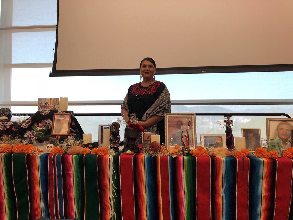 CSUSM_AandL's tweet photo. Just getting started with our exciting Dia De Los Muertos event tonight! #csusm #csusmal #DiaDeLosMuertos https://t.co/BFirISQKyB