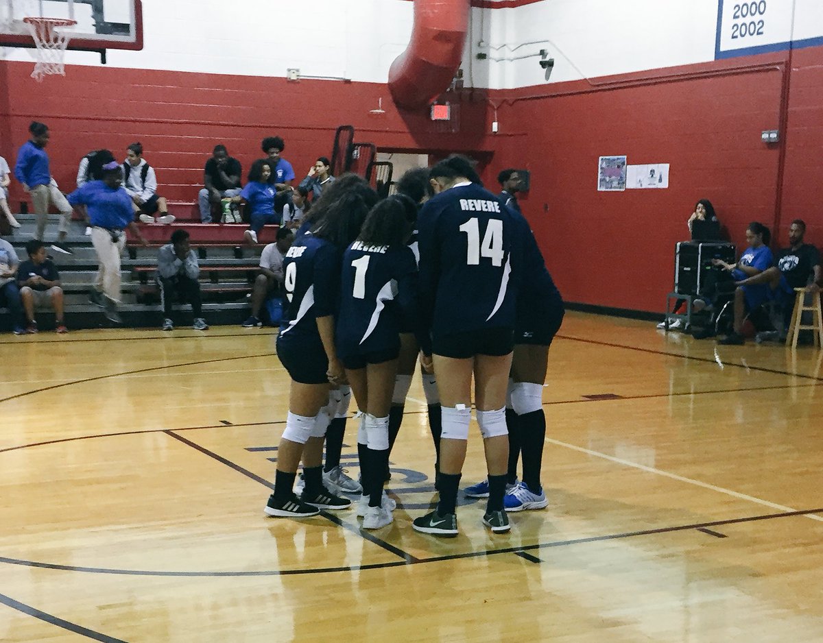 Dora_RuizVilleg's tweet photo. We rise and fall together! Tough lost today, but still a very proud coach. @Revere_Patriot  #family #morethanjustateam https://t.co/bMtigJuC4w