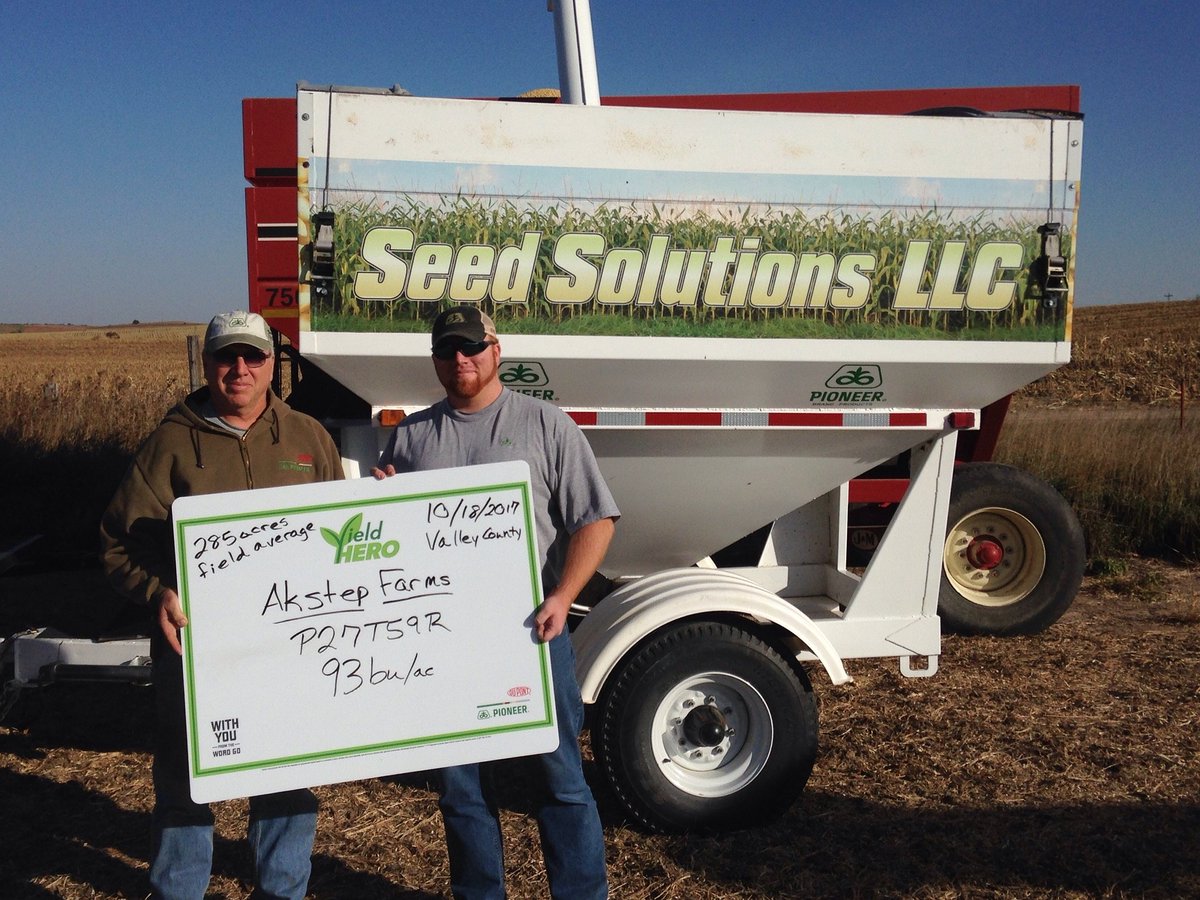 ordseedsolution's tweet photo. Big yields by Ord, NE! 93bu/ac irrigated field average with P27T59R from Pioneer. #yieldhero @DuPontPioneer @PioneerNebr https://t.co/zyNd3Ou9qw