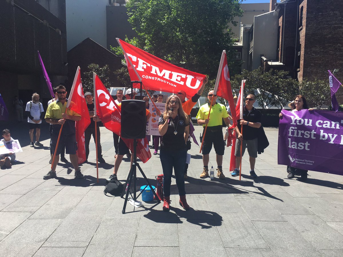 NTEUNSW's tweet photo. .@CFMEU members and NSW Pres Rita Malia show solidarity with #utsstrikes #changetherules https://t.co/LQeepuzpsx