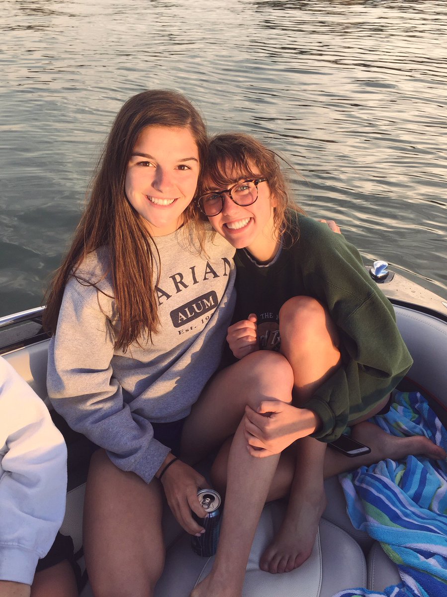 emmafarhart's tweet photo. Happy birthday sweet mia. You are sunshine and so very loved 💖✨ https://t.co/0EaLpZ0ieK