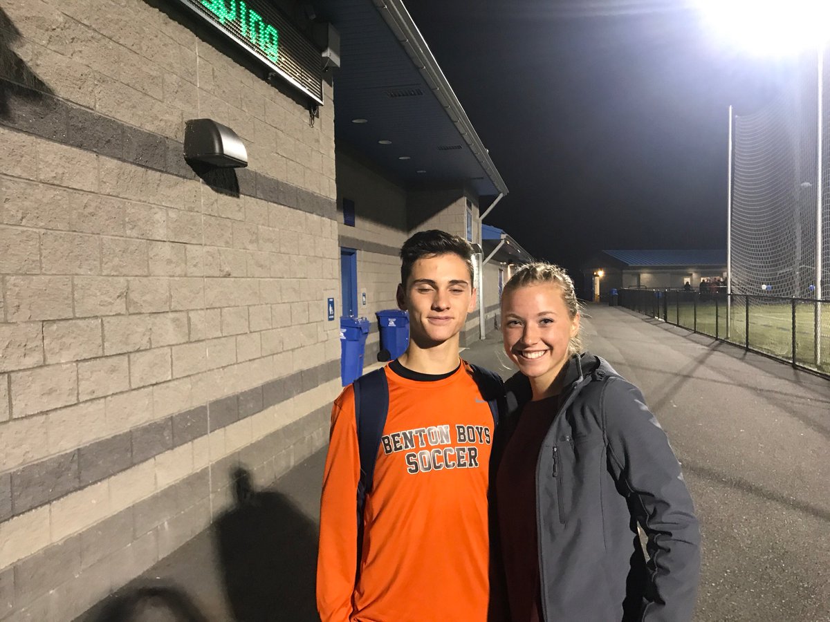 maddymoldovan's tweet photo. Got a cute of with ya boy @jordanstfe https://t.co/lyOb5DVI9y