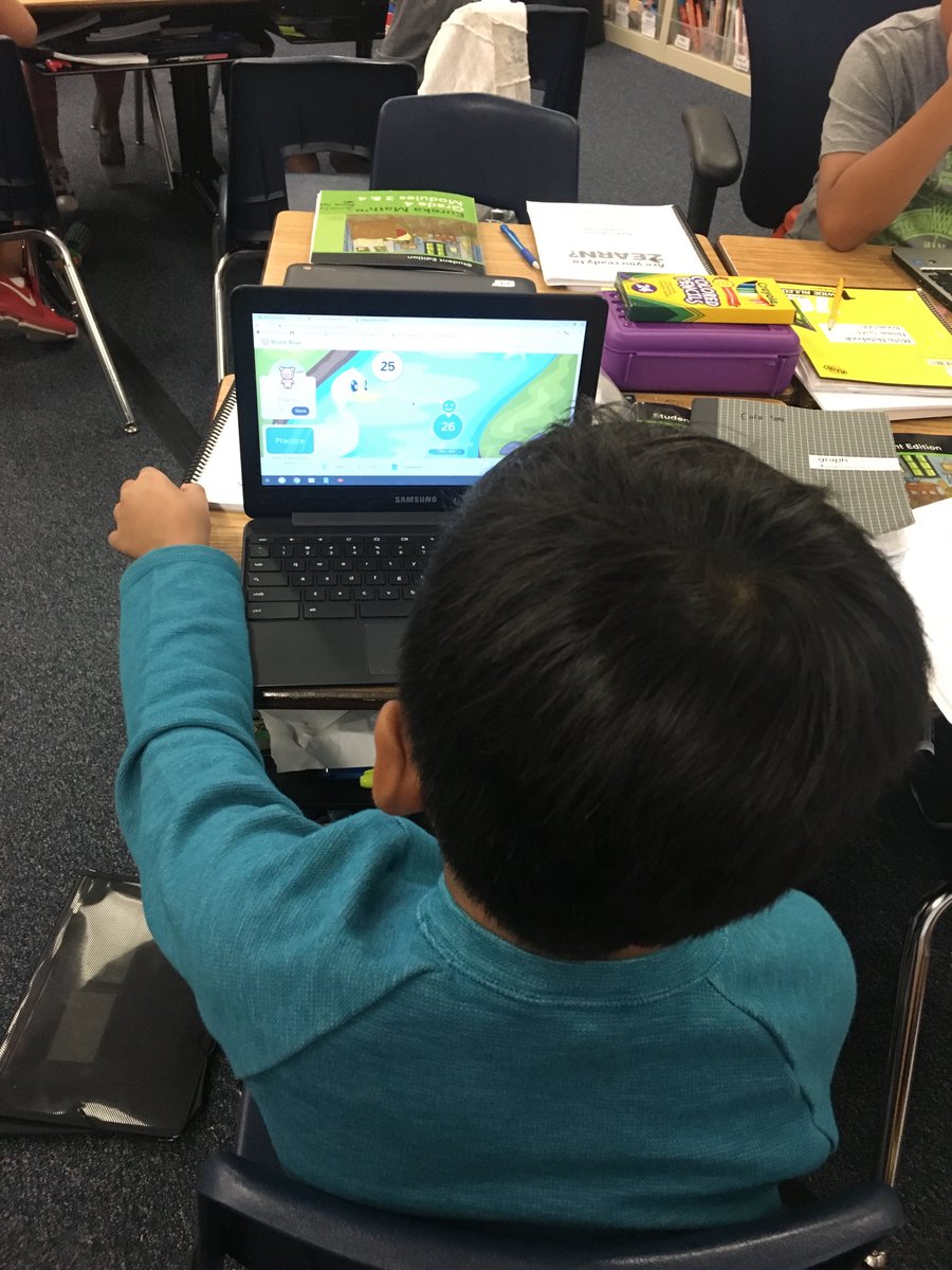 Ms_Ferretti's tweet photo. Math group differentiation at its finest! #Technology #GroupProblemSolving #IndividualChallenges #Hardworkers @eureka_math @BCEBulldogs https://t.co/dalK9KnwpG