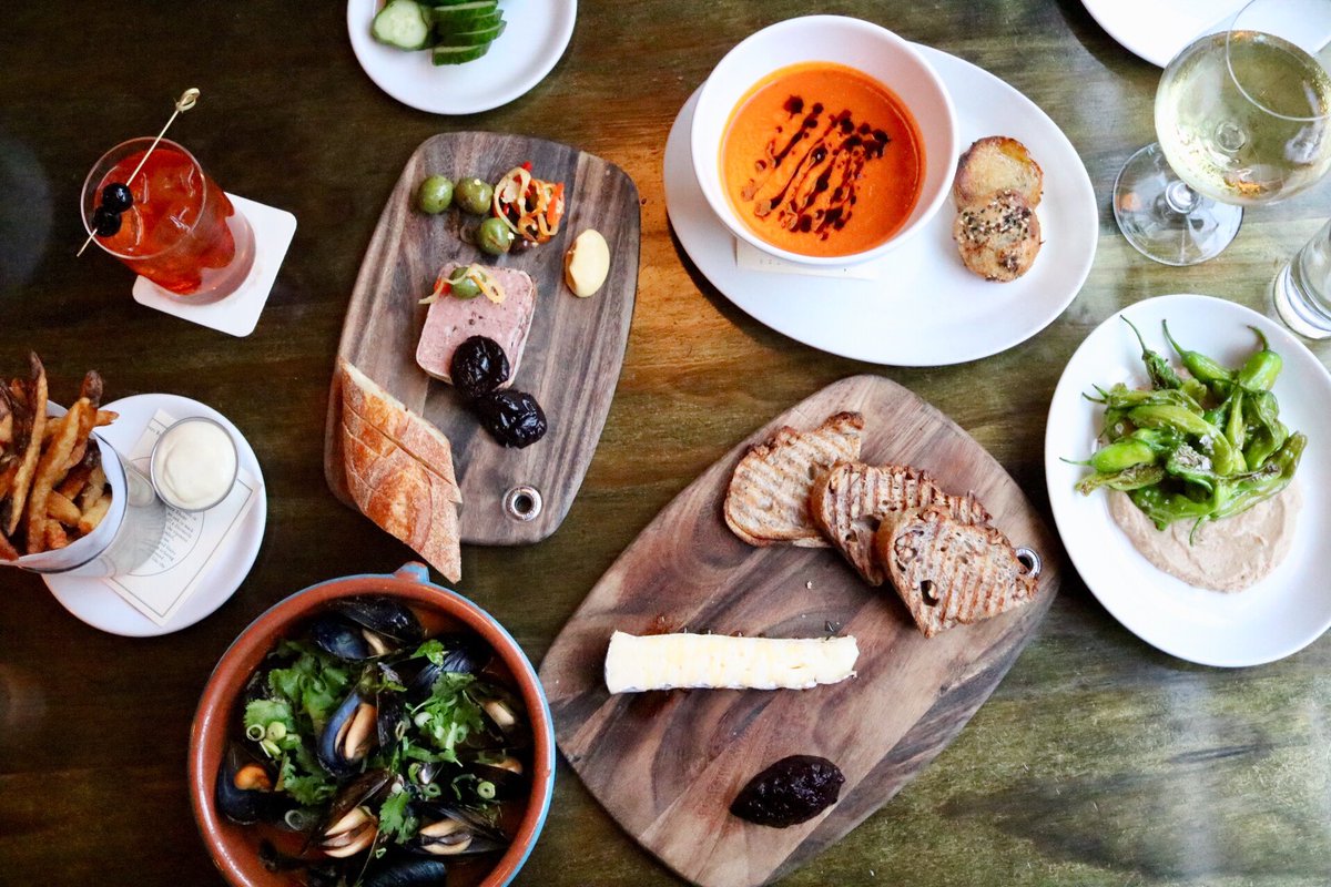 ☔️ Day 4 at <a href="/bastilleseattle/">Sabine Café Bar & Market</a> for #SeattleRestaurantWeek! Delicious! Find our Top 13 picks here: theeatguide.com/top-13-picks-s… 🍷 #theEatGuide