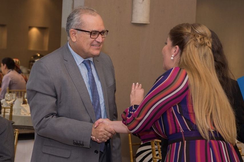 embajadaporpaz's tweet image. Ponentes e invitados especiales llegando a la cena de fraternización de la Sesión Diplomática, Parlamentaria y Política.  #CUMIPAZ