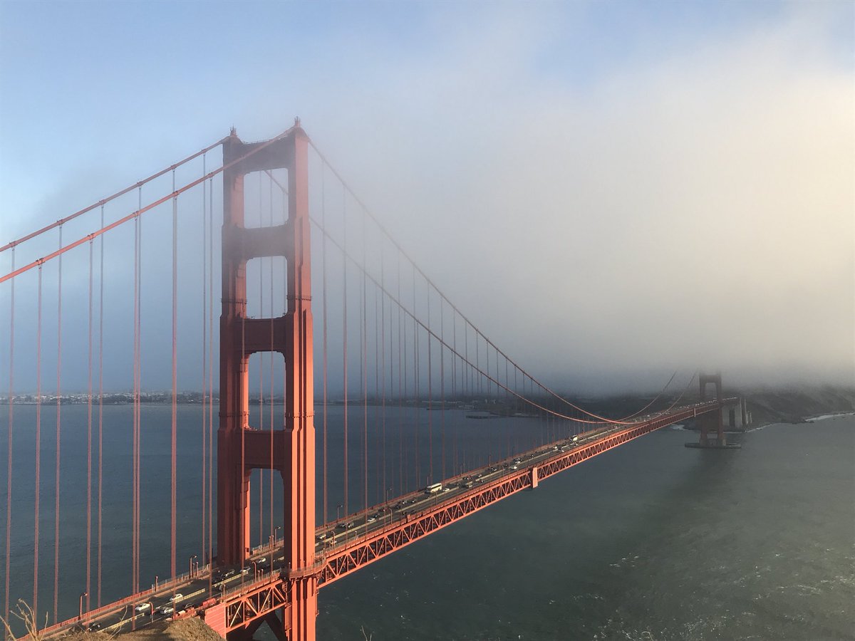jenmkirch's tweet photo. These views just never get old, mostly thanks to @KarlTheFog #thatsfbridge #fogchasing #nebulophilia ๐ https://t.co/qJmfgX0PZF