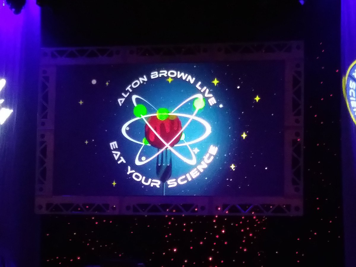 AReadingOne's tweet photo. Alton Brown is in Wichita doing a show? Of course I wanna go! 😀 https://t.co/tC5NeeZyoI