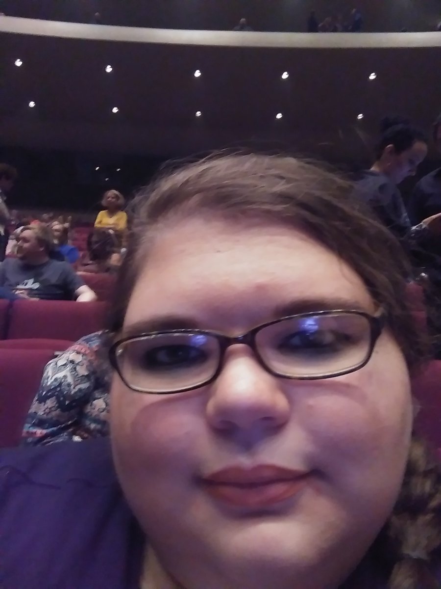 AReadingOne's tweet photo. Alton Brown is in Wichita doing a show? Of course I wanna go! 😀 https://t.co/tC5NeeZyoI