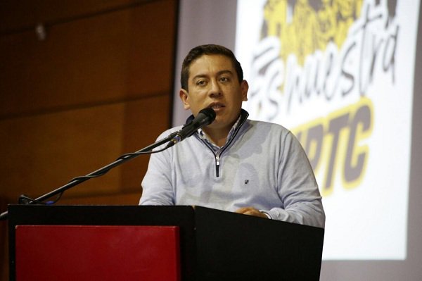 GobBoyaca's tweet photo. Gobernador @CarlosAmayaR saluda apropiación presupuestal para Contrato Bicentenario y universidades públicas. → https://t.co/9rMBZHPA9d https://t.co/sA0OU5YPiz