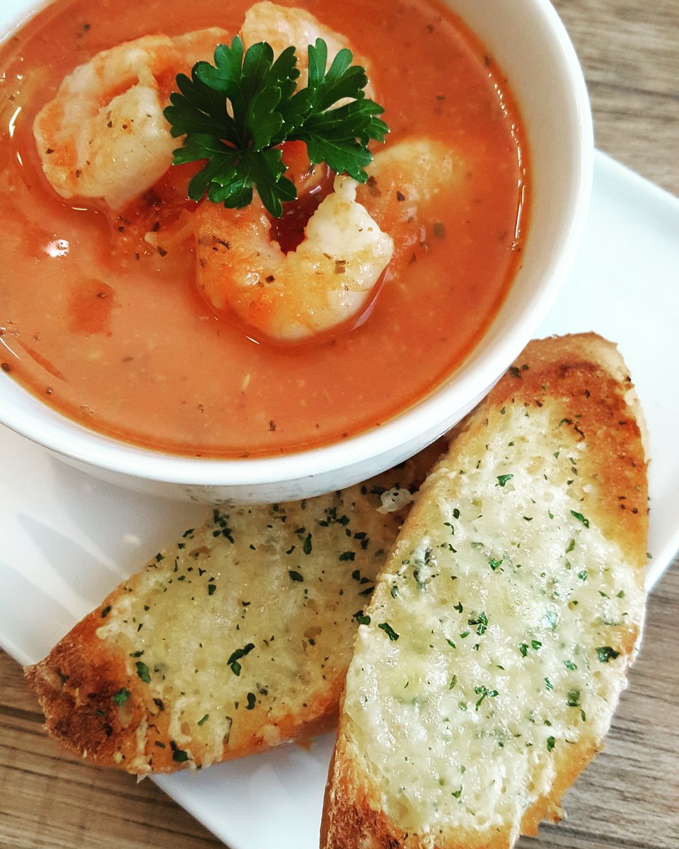 SHunter25's tweet photo. New twist "Tomato Soup and Grilled Cheese" -> Spicy Tomato Basil Soup w/ Shrimp &amp; Cheesy Toasted Crostinis! #tomatosoupandgrilledcheese https://t.co/xlhUloKoSJ
