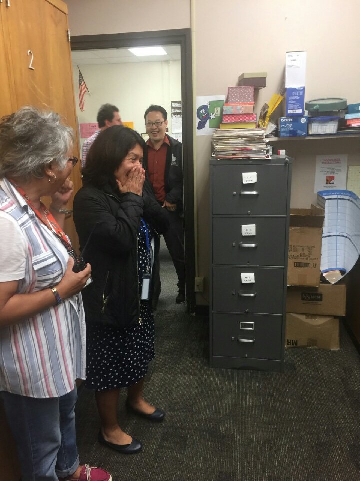 AltEd_NUSD's tweet photo. A belated Boss' Day surprise for our Principal. #BossDay2017 #teammacg #teamalted #macgregorfam https://t.co/WinzKcX1OP