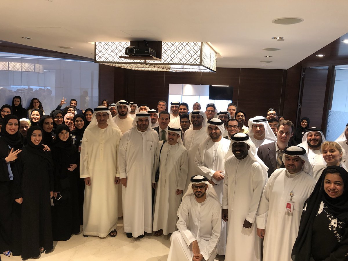 شكرا بومحمد على وقفتك معي في اول يوم عمل لي في الامانة. هذه روح دبي وهذا مايريده سيدي الشيخ محمد بن راشد وولي عهده الشيخ حمدان بن محمد