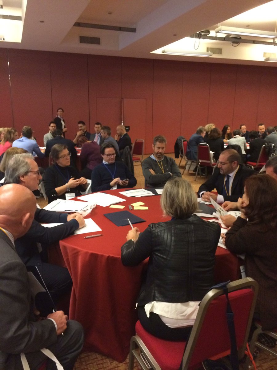 Pharma_Hub's tweet photo. #packagingdelfarmaco è #networking @Pharma_Hub https://t.co/EexanamJoD