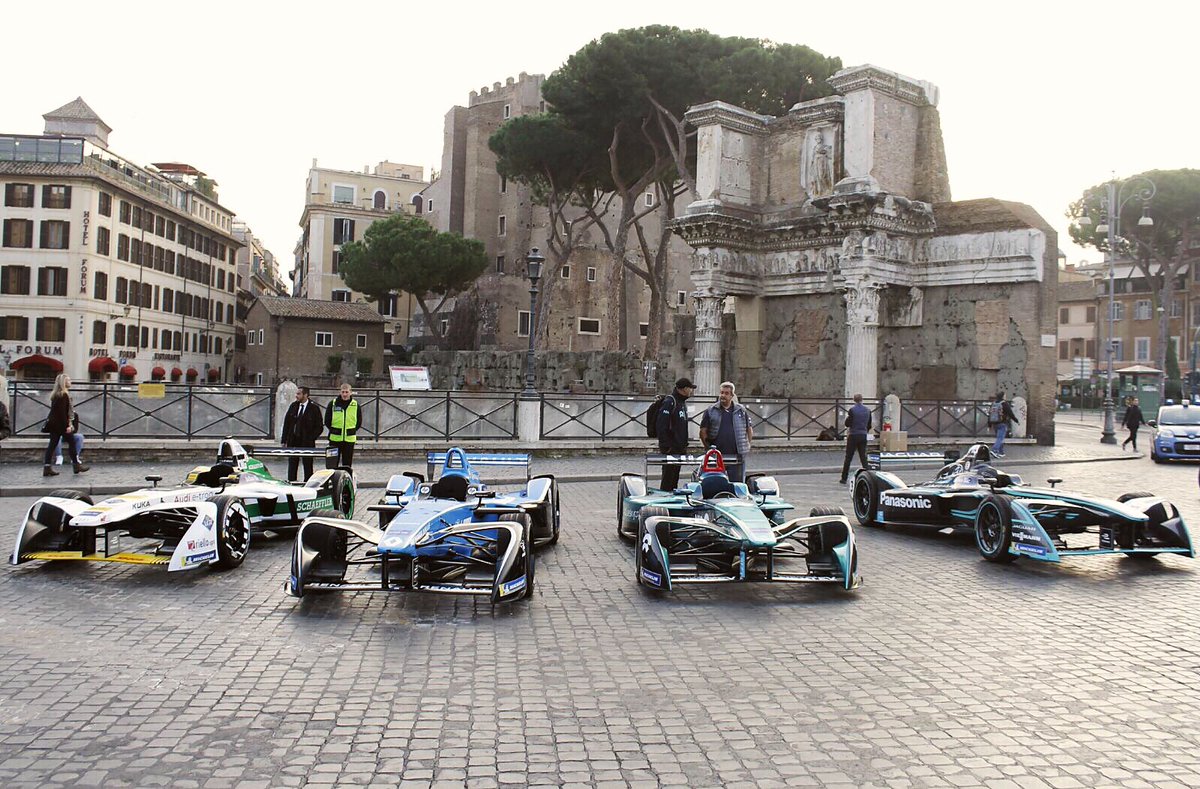 EnelGroup's tweet photo. We're at the Imperial Fora in Rome for the #RomeEPrix presentation @FIAformulaE #FormulaE #EnelFE 🏎🔋⚡️🇮🇹 https://t.co/KA2AV6PlWv