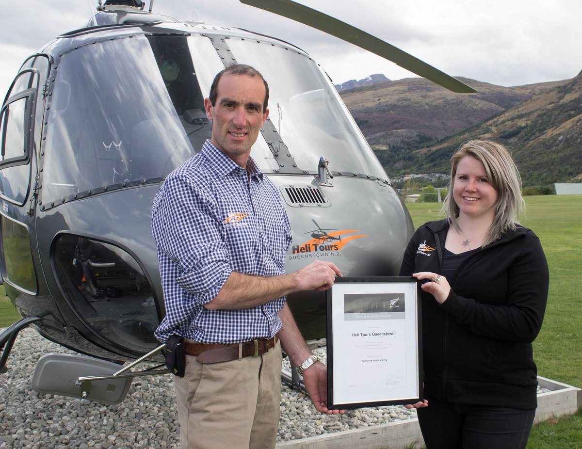 SouthernPR1's tweet photo. @HeliToursNZ is the proud recipient of a #Qualmark Silver sustainable #Tourism business award 🚁Congratulations! >> https://t.co/JKVBcyeba7 https://t.co/z6dY9Vb627