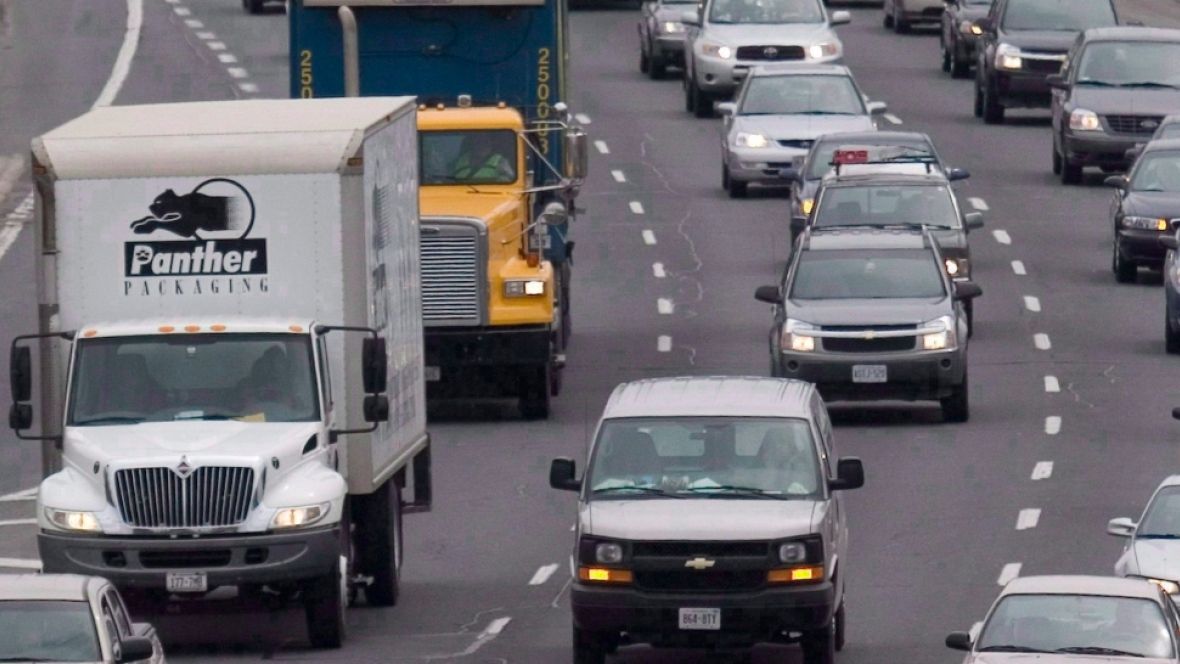 cbcnewsbc's tweet photo. B.C. urges drivers to #BeMoreTruckAware in new safety campaign https://t.co/lD9ng1YetE https://t.co/qzxWRZnrrW