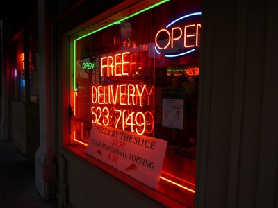 kk_123bb's tweet photo. Photo By Gerrit Schwerzel | Unsplash 
 #advertising #advertisingagency #advertisingphotography #advertisingph #advertisinglife https://t.co/ljzKmk3tAz