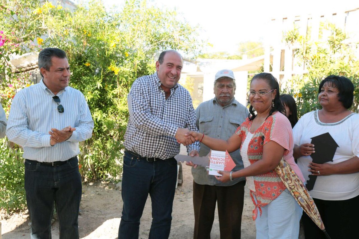rubenmoreiravdz's tweet photo. #Torreón. Hoy entregamos acciones de vivienda. En 6 años 112 mil beneficiarios en #CoahuilaElOrgulloDelNorte https://t.co/GJB9kllH7f