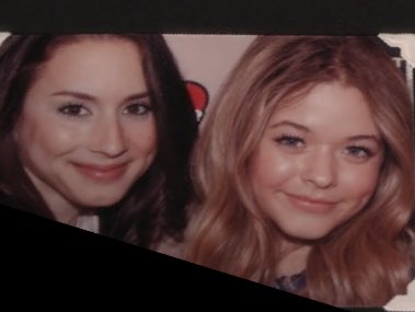 Luckyleons's tweet photo. Not only do Spencer & Alison share a brother ,their moms are identical twins (identical Dna) so #spalison are basically sisters by blood💕😩🙌 https://t.co/EWV8hqCBVY