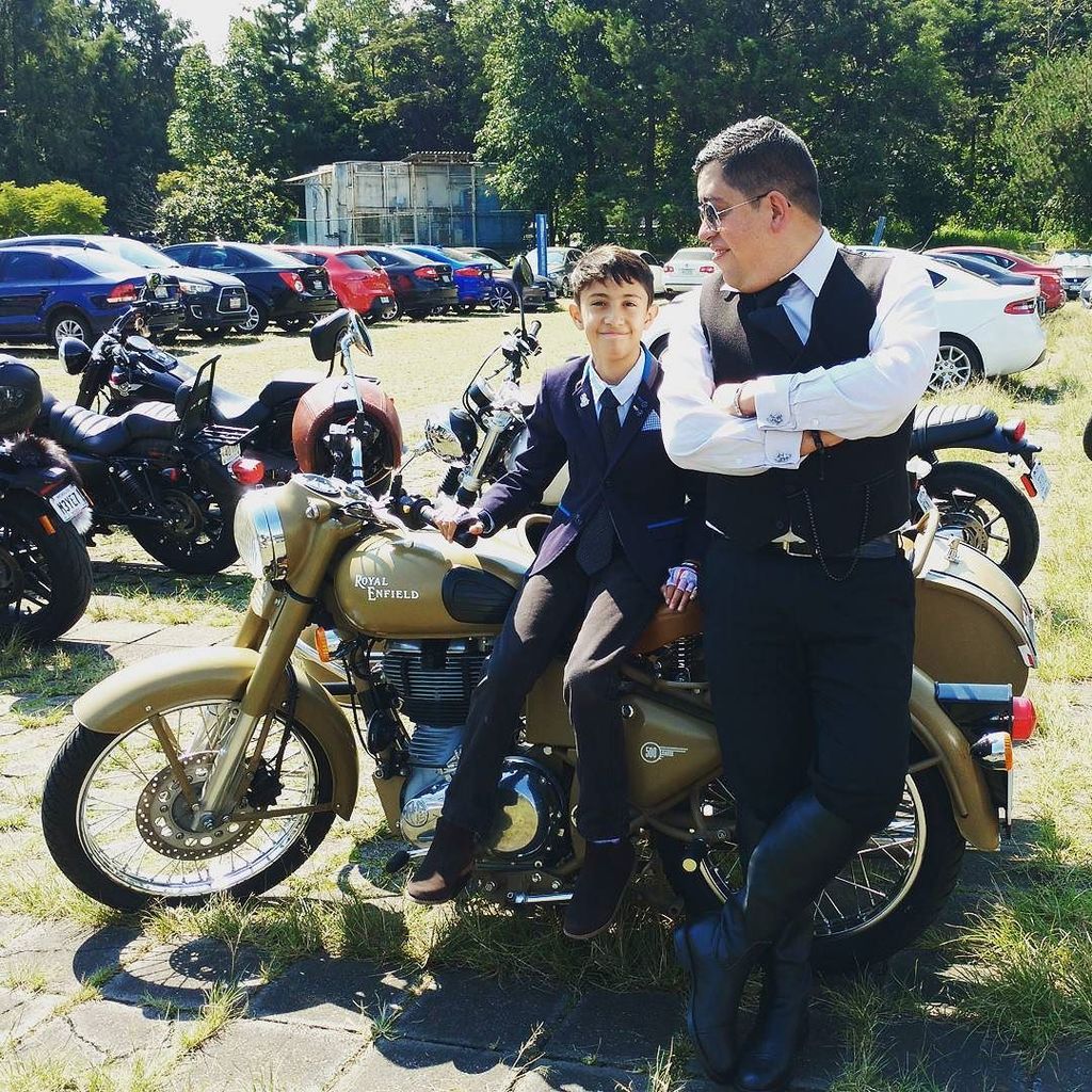 sigsigsigs's tweet photo. #dgr2017 #dgrmexico #dgr #ridedapper @royalenfield @royalenfieldpuebla https://t.co/pqcOtf3zYT https://t.co/x1LO12PfQA