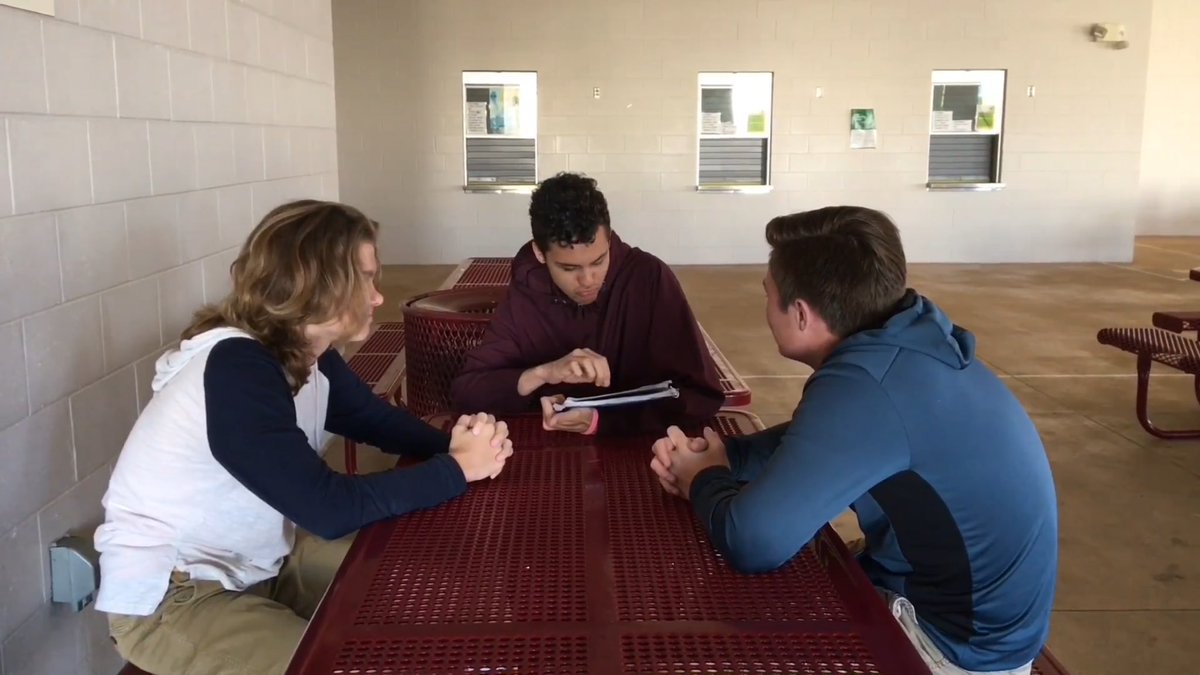 warrenese_'s tweet photo. Revisiting the best video in schs history 🧀🧀🧀 https://t.co/KpUZ0ln230