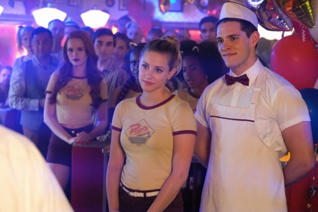 CarissaPavlica's tweet photo. #Riverdale Season 2 Episode 2 Review: Chapter Fifteen: Nighthawks https://t.co/JAvFjsIciq (via @JustinMC16) https://t.co/6UiYrByaMS