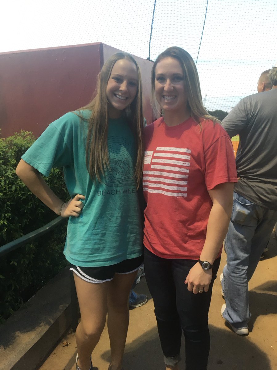 Kelseaarmstrong's tweet image. So glad I got to watch a great team play today! #NotaBoomer @itsjadehill