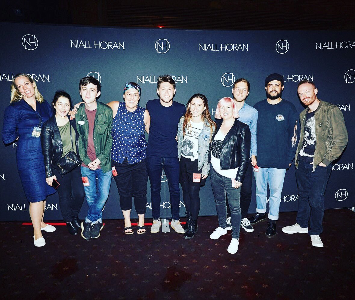 EMIMusicAU's tweet photo. @NiallOfficial #flicker #flicker #flicker #flicker #flicker #flicker only a few hours away @NiallOfficial and team EMI music https://t.co/Skb29Zk9va