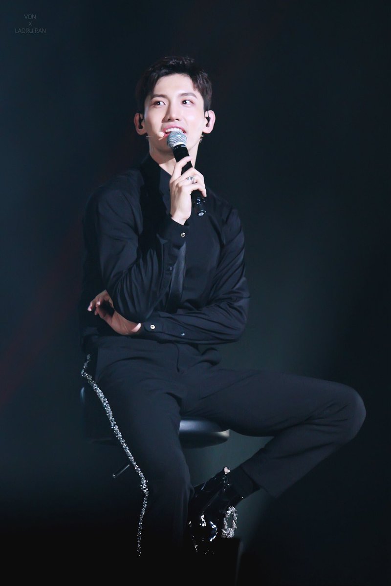 TheVonLand1824's tweet photo. #沈昌珉 #최강창민 #심창민 #チャンミン #changmin
20171015 TVXQ YouR PresenT in MACAU
With @laoruiran 
For you thounsands times over. https://t.co/At8HNUheCJ