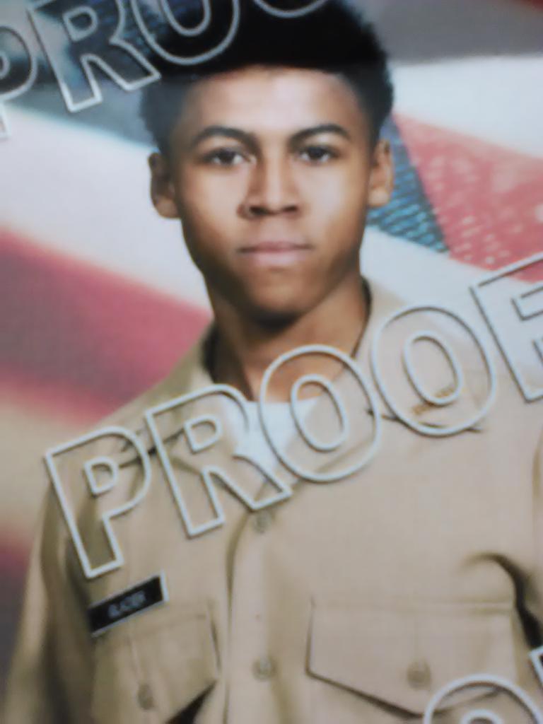 dianesglaz23's tweet image. #NoMakeUp,  #SameSon