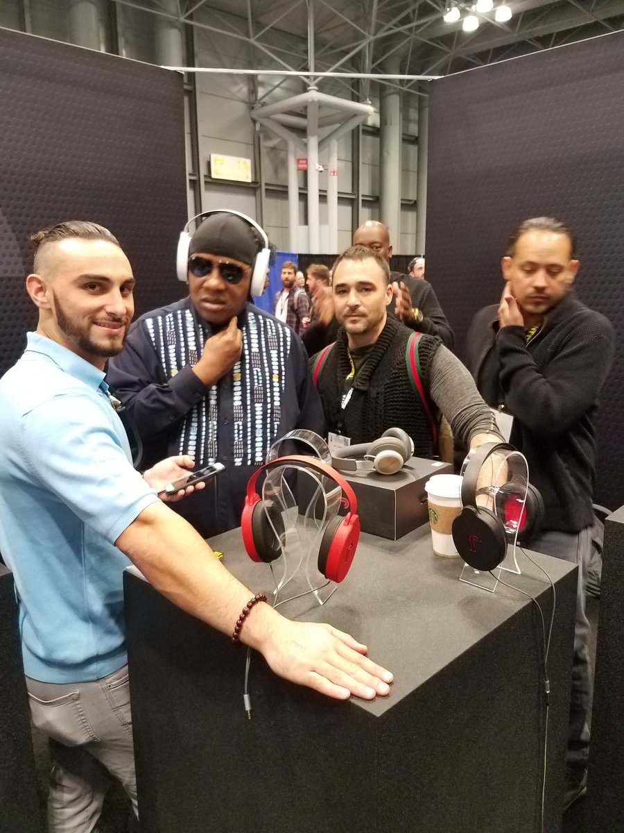 icongw's tweet image. #AESCONVENTION #JACOBJAVITSCTR #DIRECTSOUND #FANSTEREO #TRUEICON #STEVIEWONDER #CEOJAYLEOPARDI